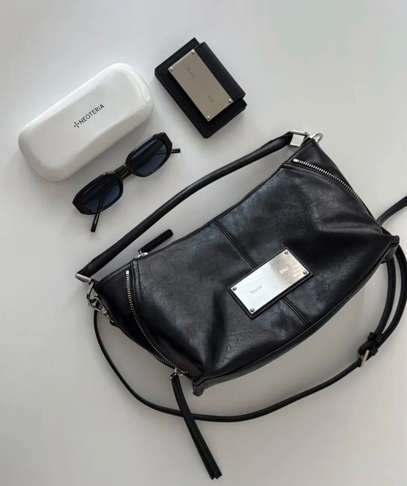 ❗️斷貨王❗️MATIN KIM SIDE ZIPPER SHOULDER BAG - BLACK/GREY/DK BROWN