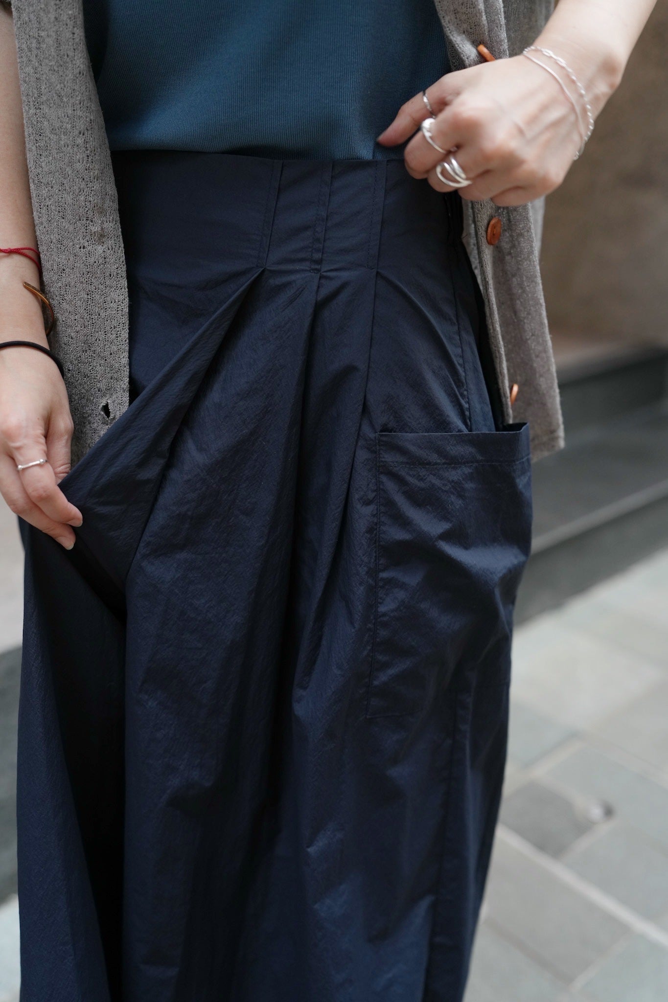 MZ817 LT-WEIGHT PLEATED CULOTTES