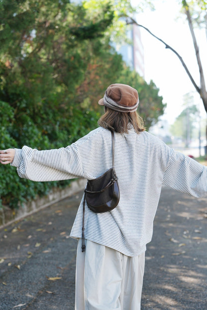 MZ910 BOTTLE NECK OVERSIZED STRIPE TOP