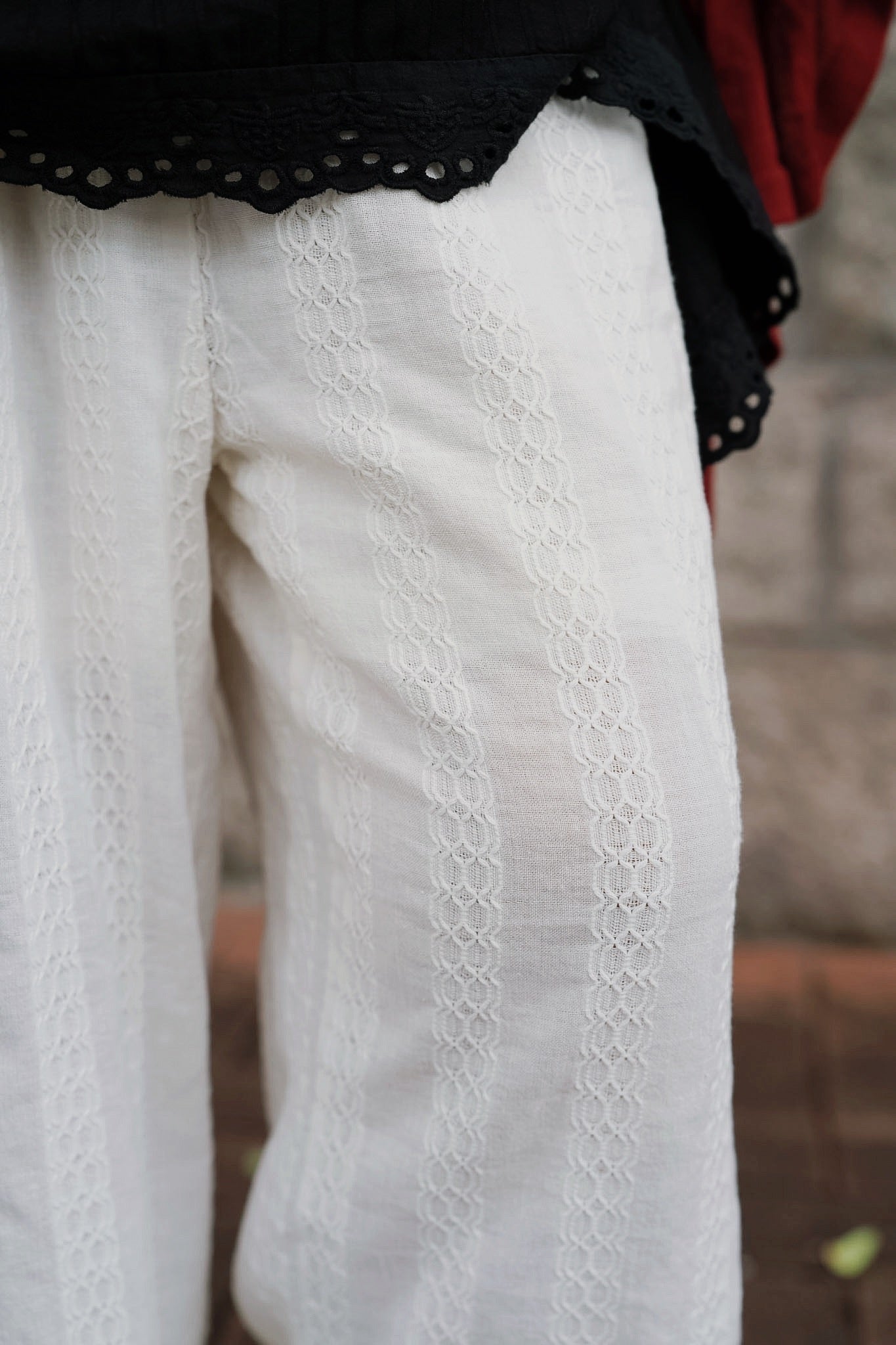 CB139 CORDED EMBROIDERY PANTS