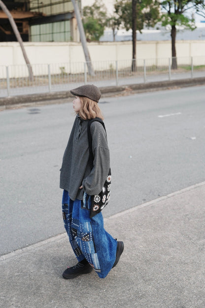 MZ910 BOTTLE NECK OVERSIZED STRIPE TOP