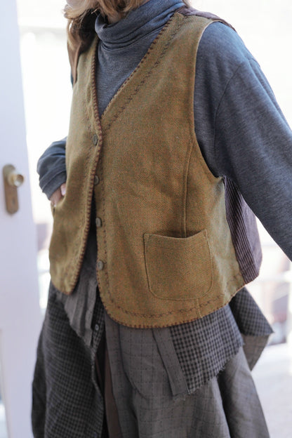 MZ933 CONTRASTED EMBROIDERY VEST