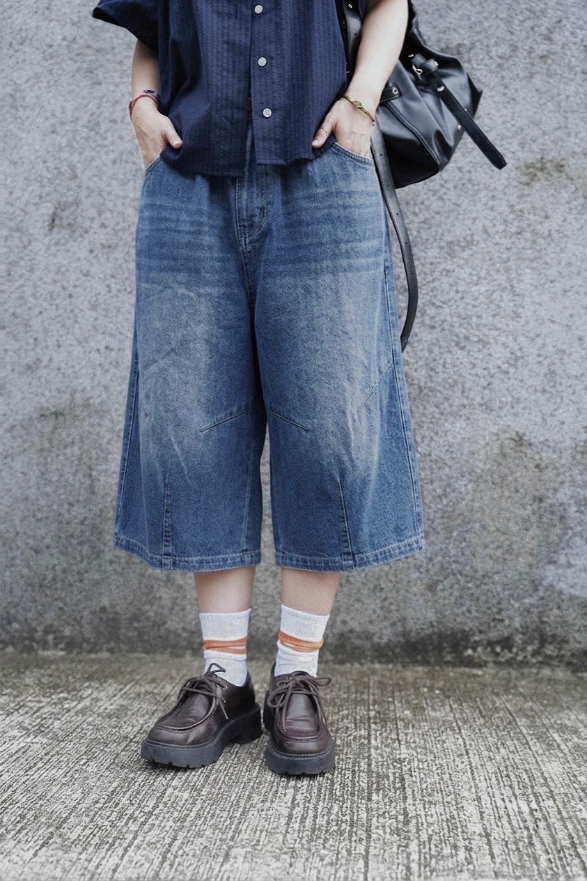 CB128 3D-CUT WASHED DENIM SHORTS