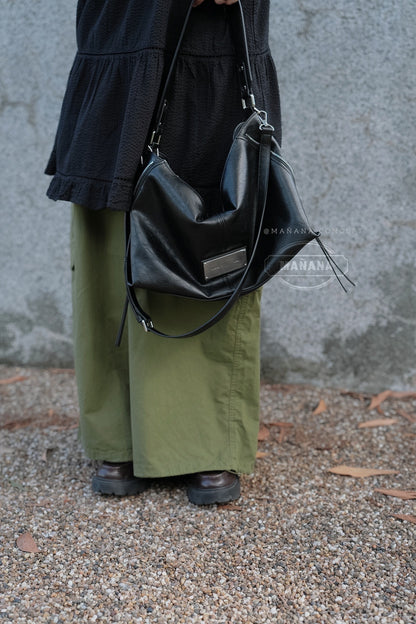 ❗️斷貨王❗️MATIN KIM SIDE ZIPPER SHOULDER BAG - BLACK/GREY/DK BROWN