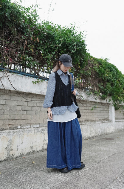 MZ968 V-NECK KNIT VEST WITH CONCHO BELT
