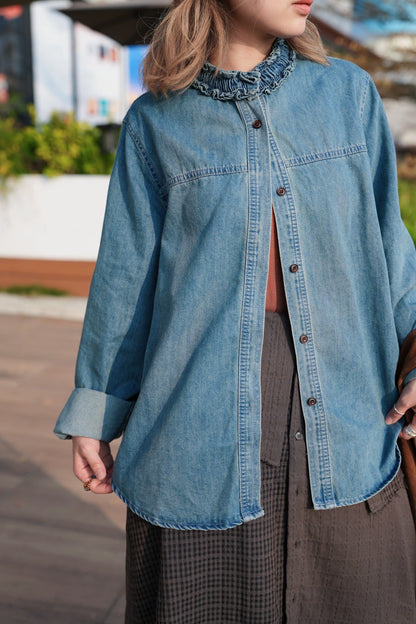MZ948 RUFFLED COLLAR NECK DENIM SHIRT