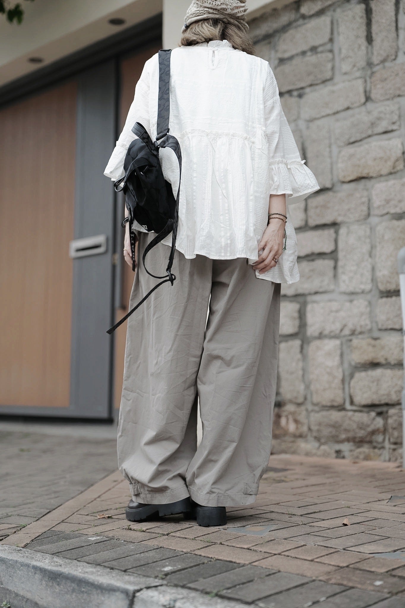 CB115 BUTTON-TABS VOLUME PANTS
