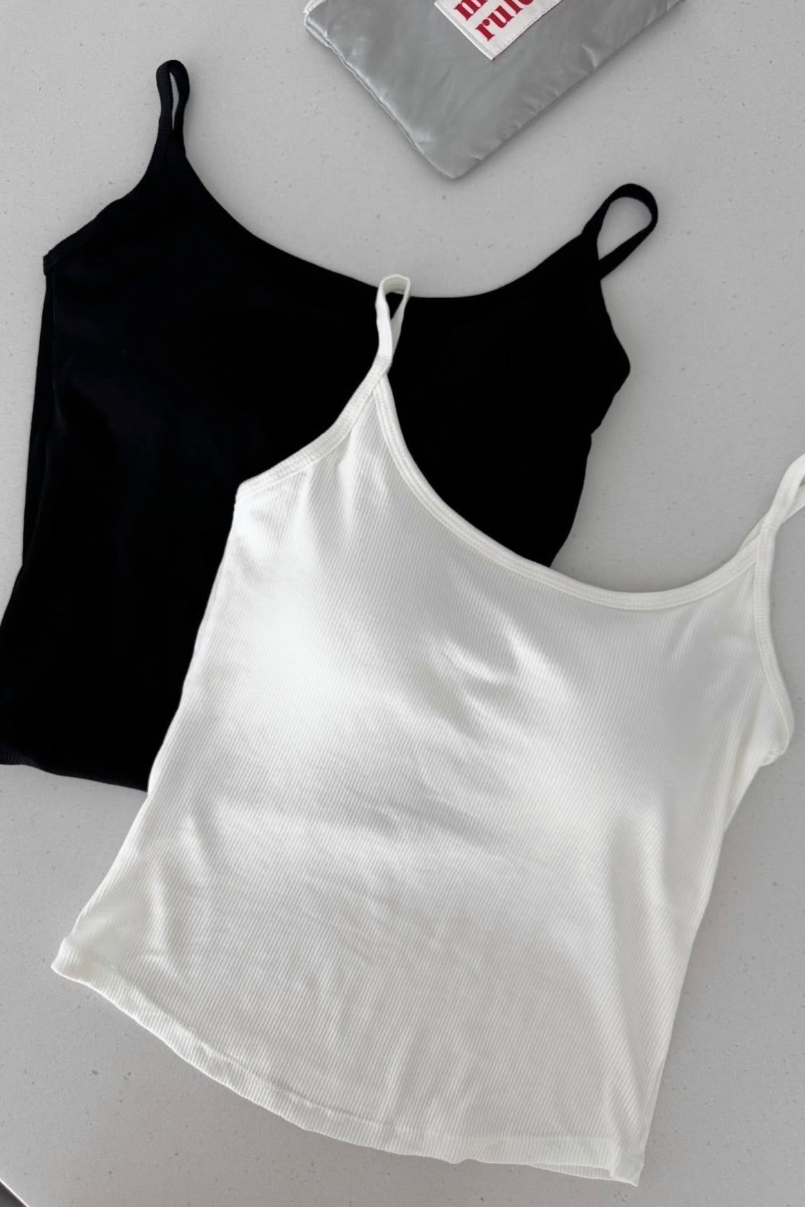 MB008 RIBBED PADDED TOP
