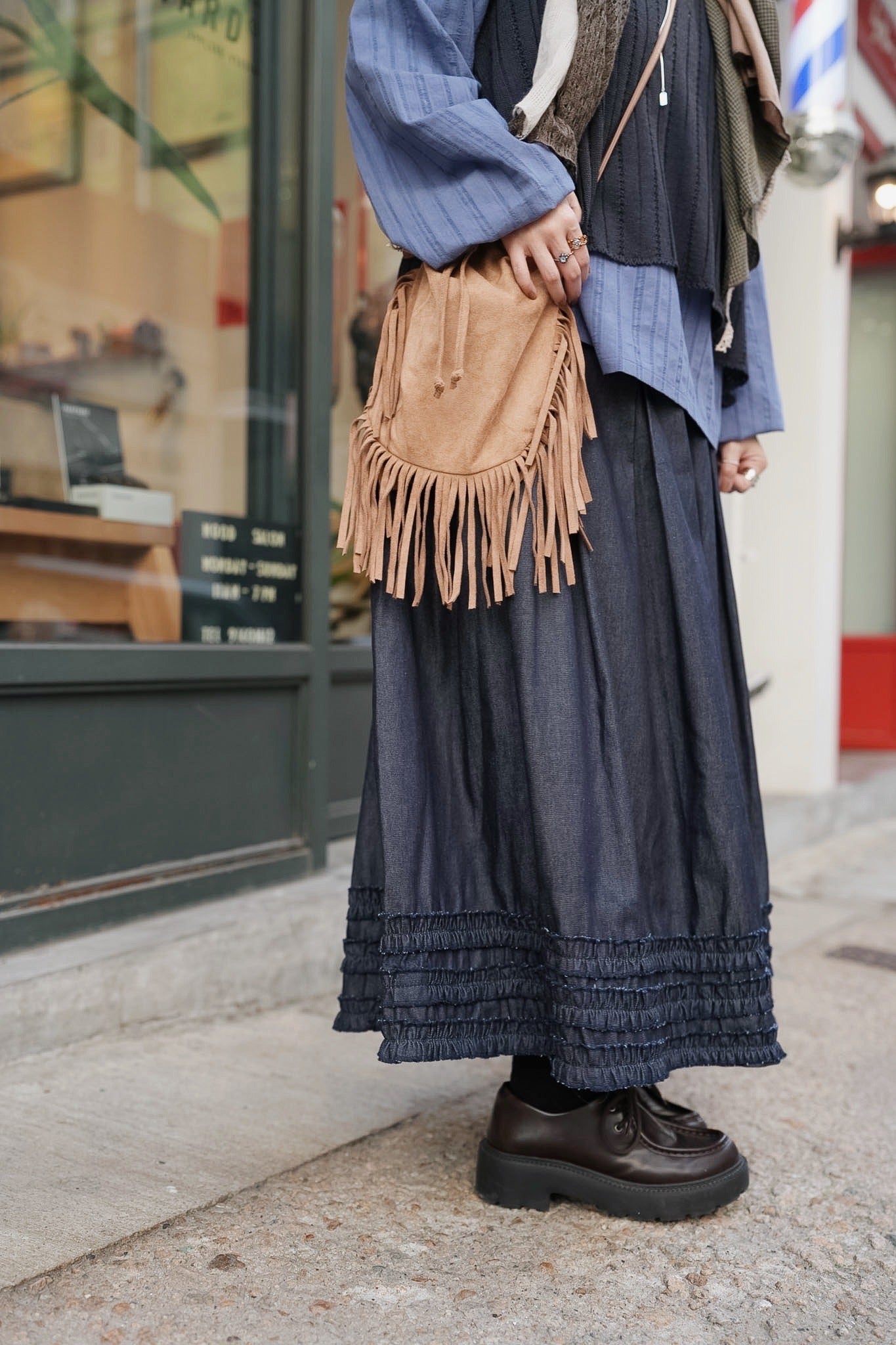 NA444 CONCHO SUEDE BAG