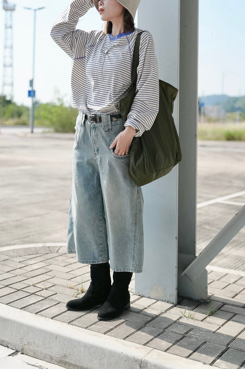 MB058 BAGGY FADED DENIM SHORTS