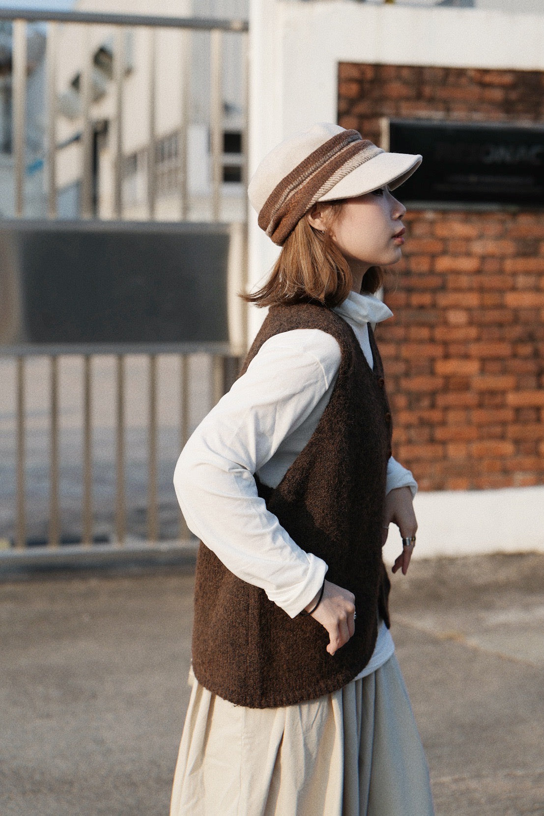 MZ919 WOOL SPLIT VEST TOP