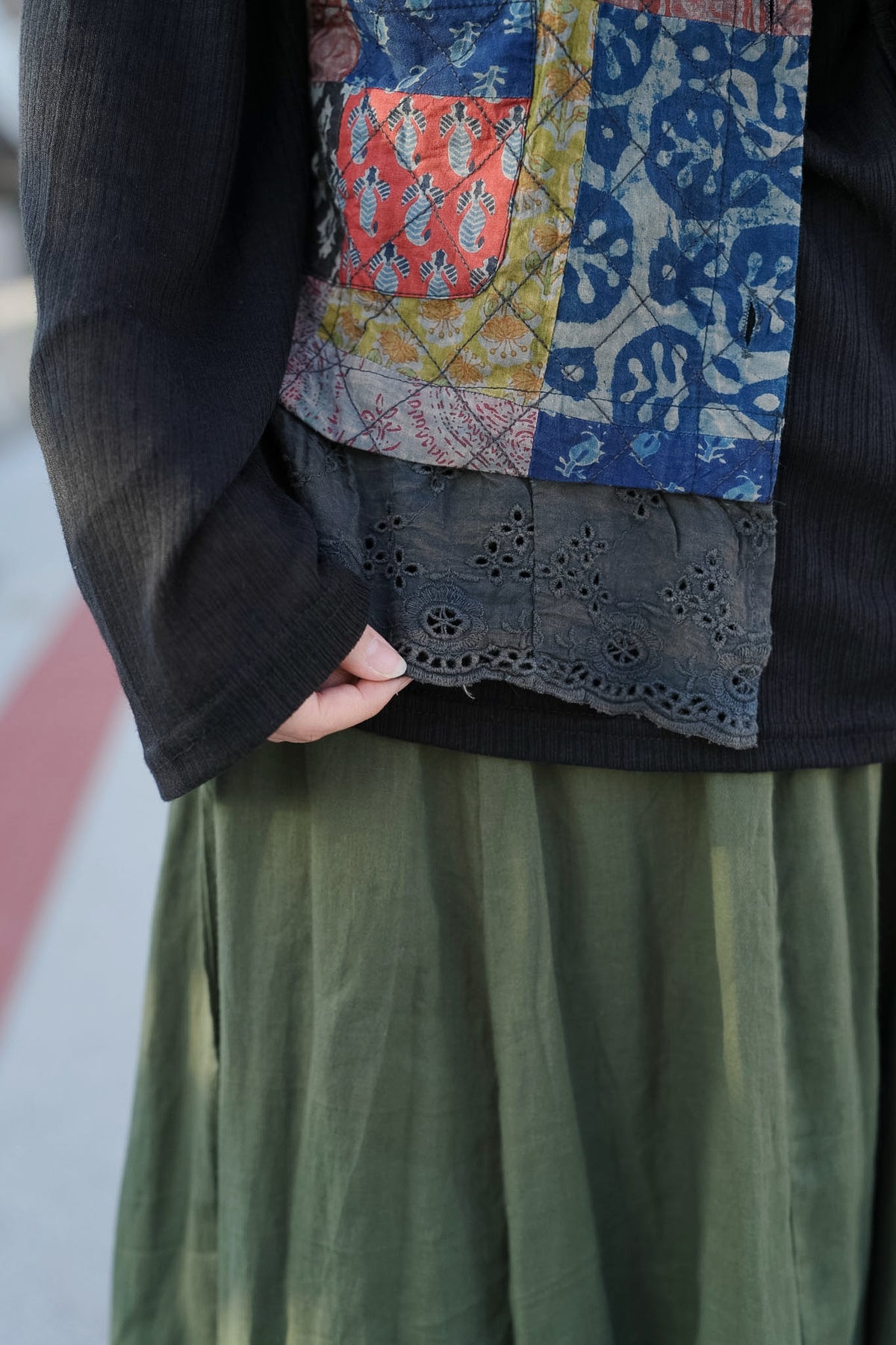 MB050 SHEER KNIT TOP