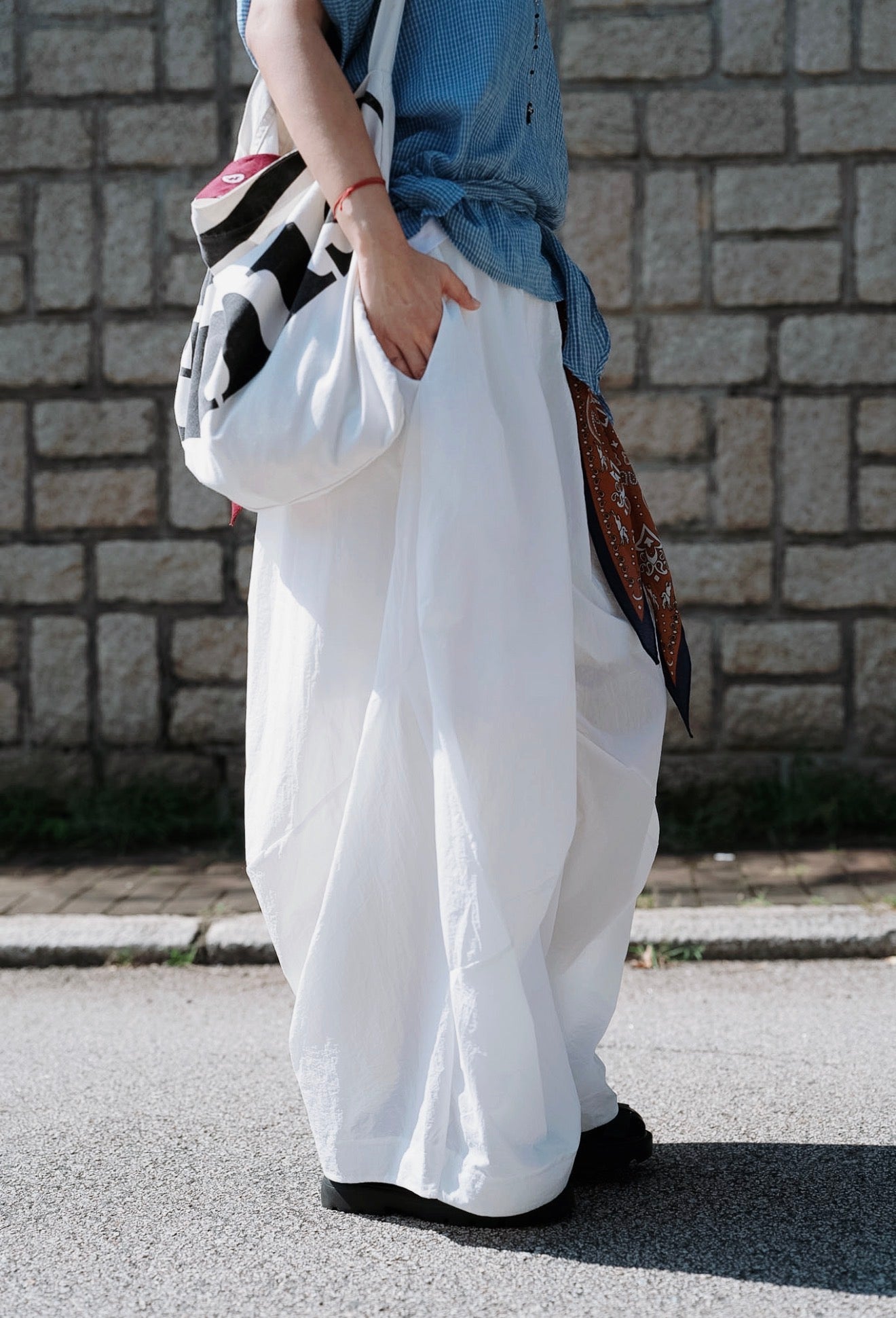 MB023 NYLON BALLOON PANTS
