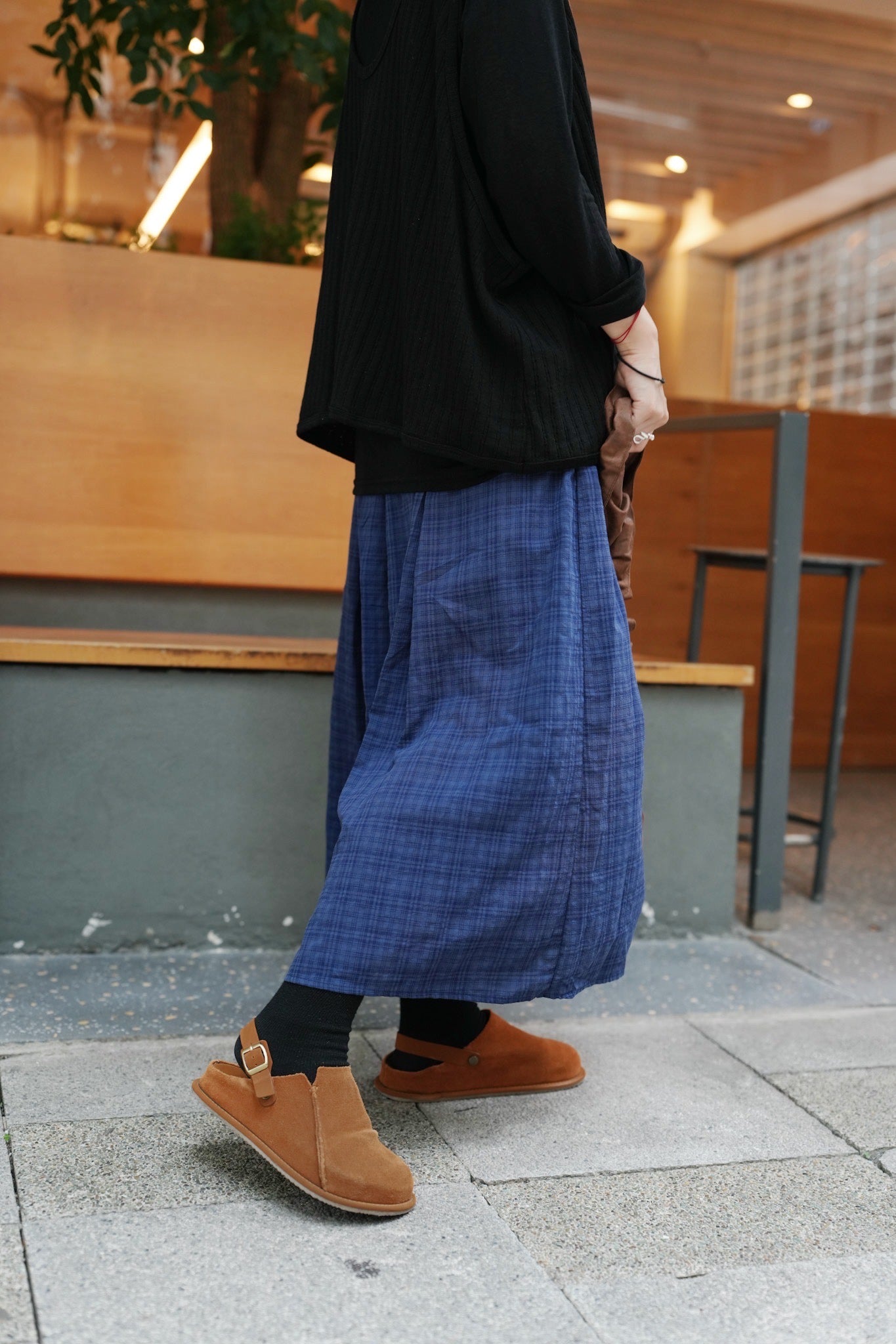MZ828 CRINKLE BLUE PLAID SKIRT