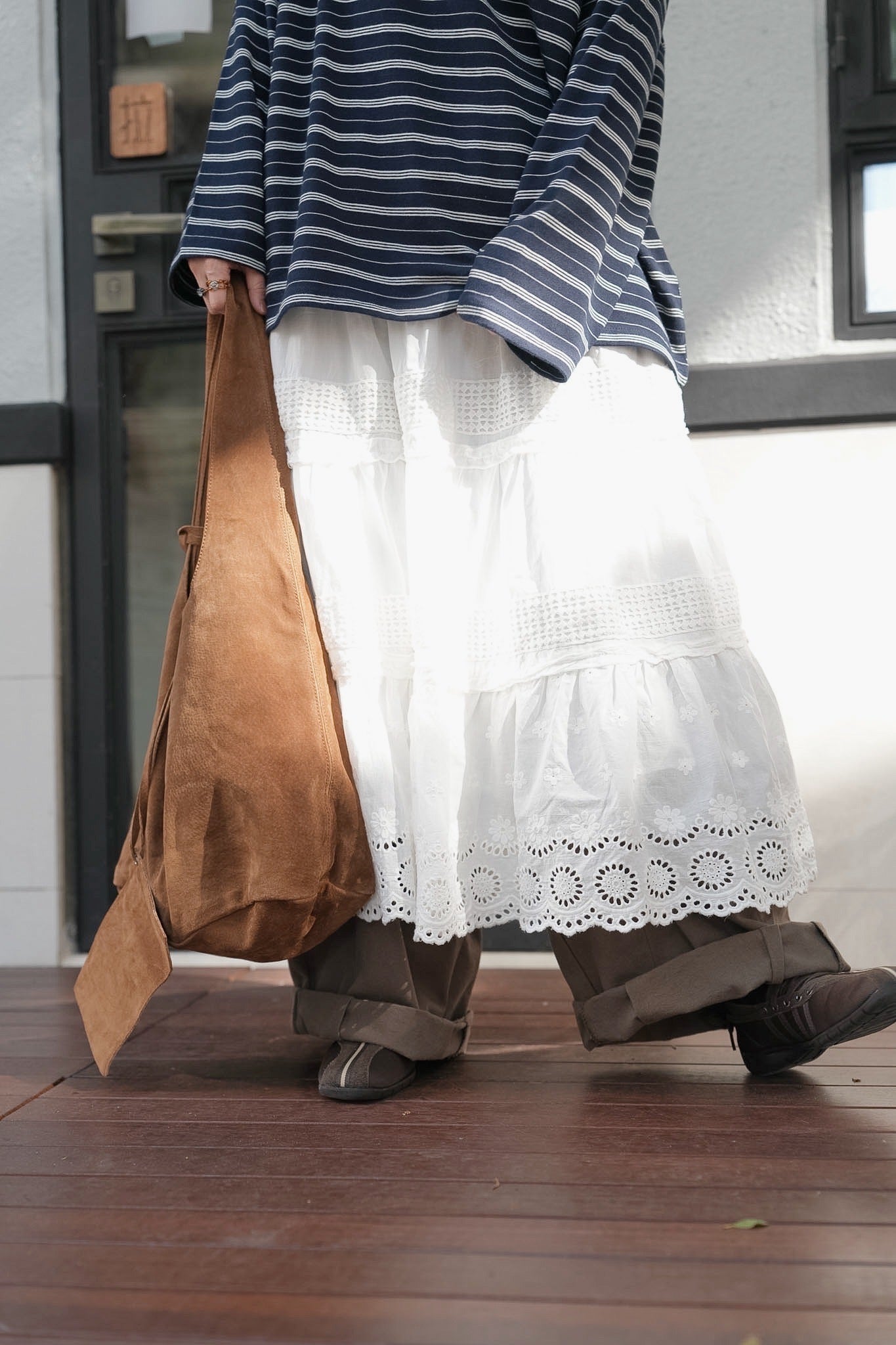 CA905 EMBROIDERED LACE SKIRT
