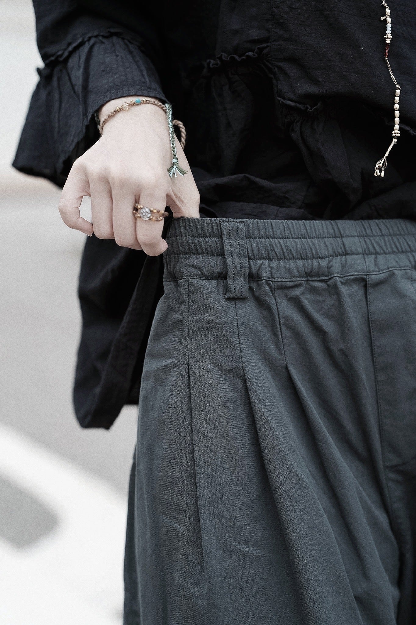 CB115 BUTTON-TABS VOLUME PANTS