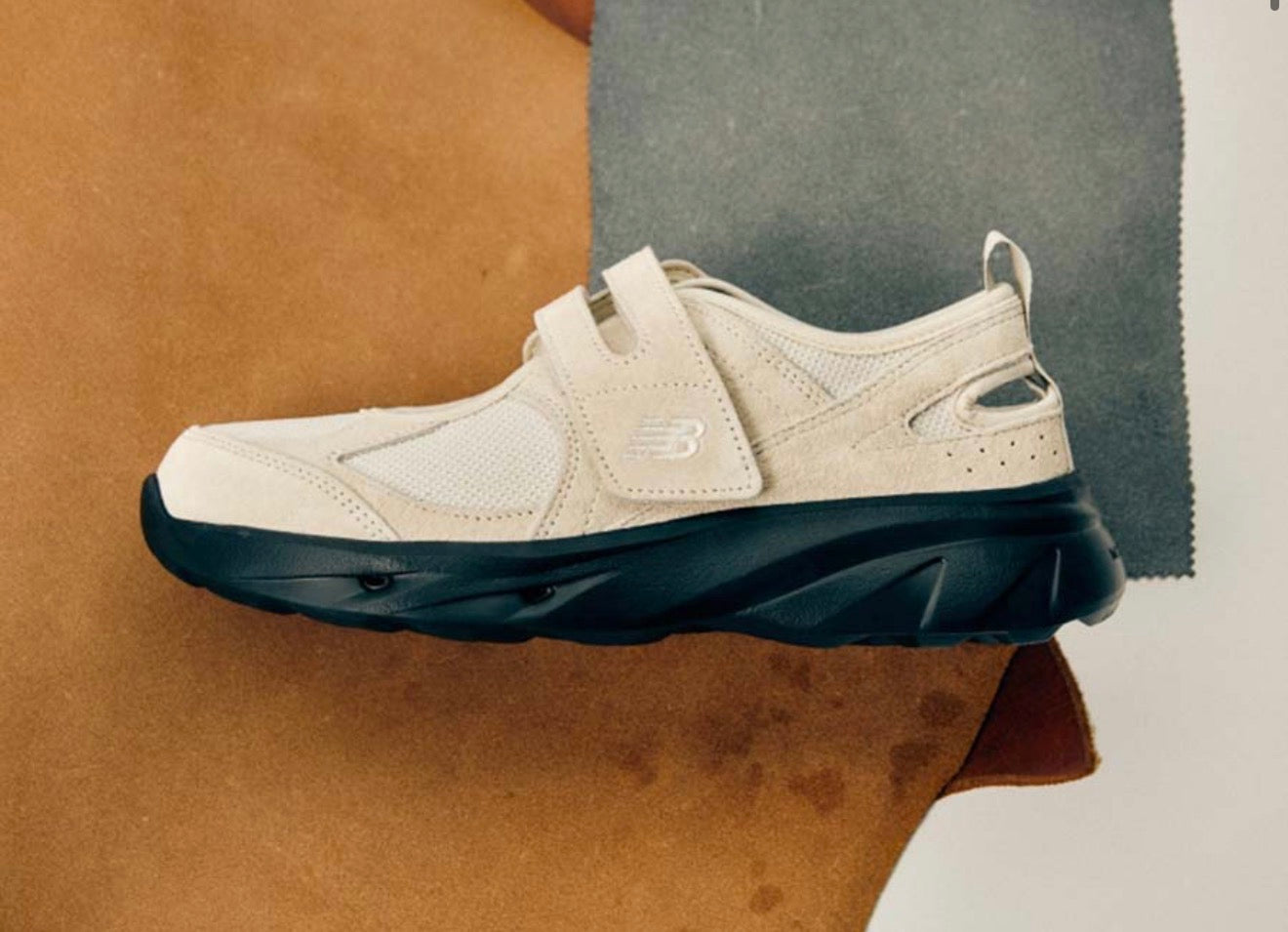 NEW BALANCE - BREEZE