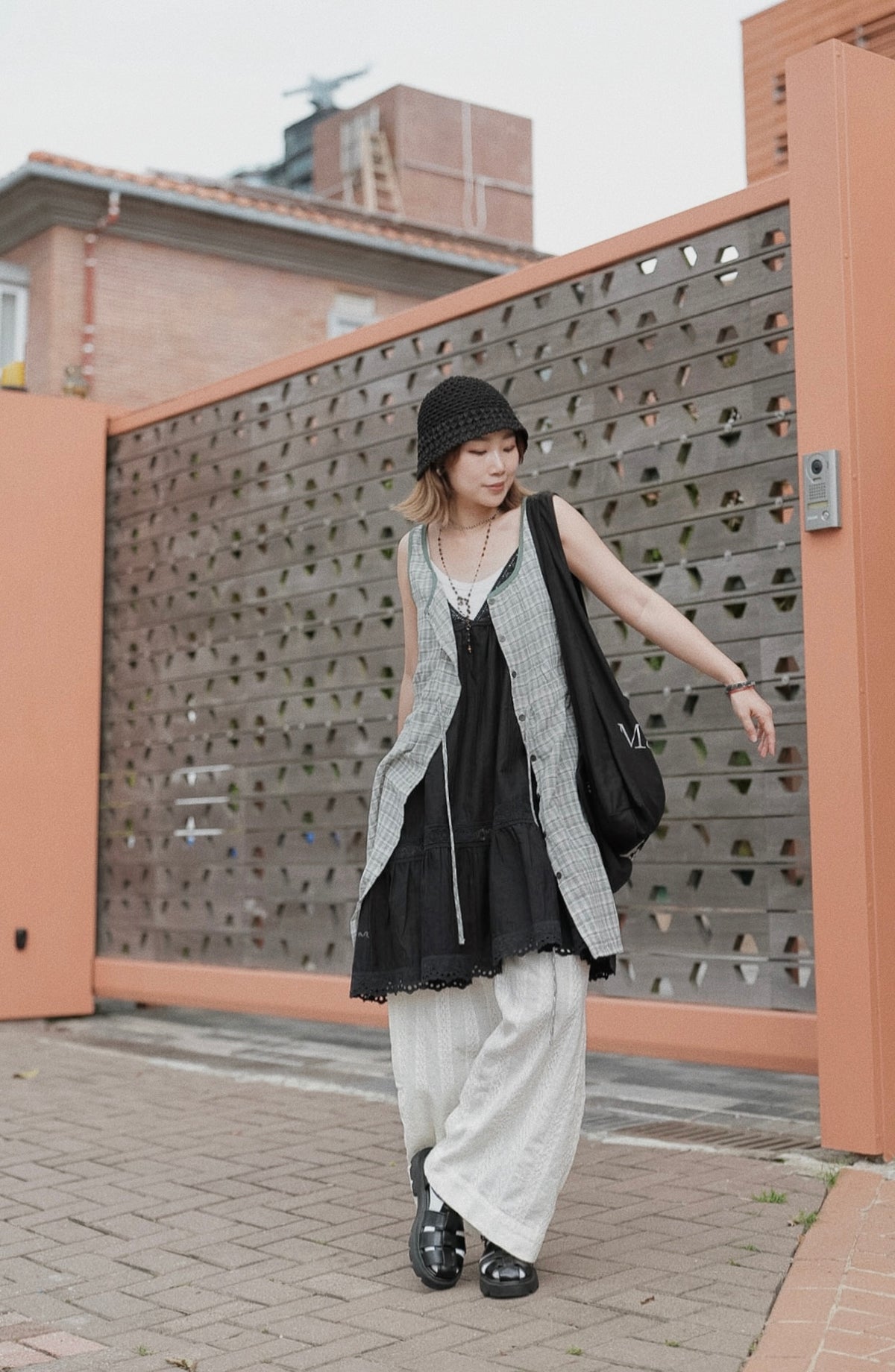 MB033 PINTUCK PLAID DRESS