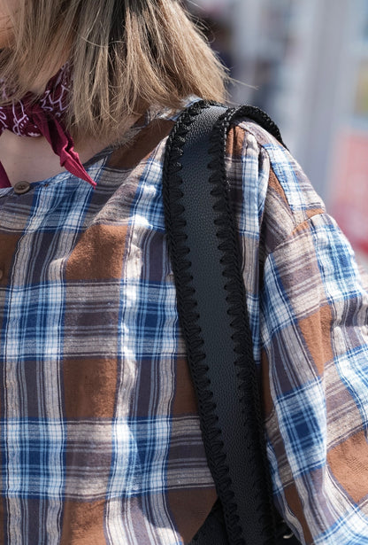 NA470 STITCHING FRINGED SHOULDER BAG