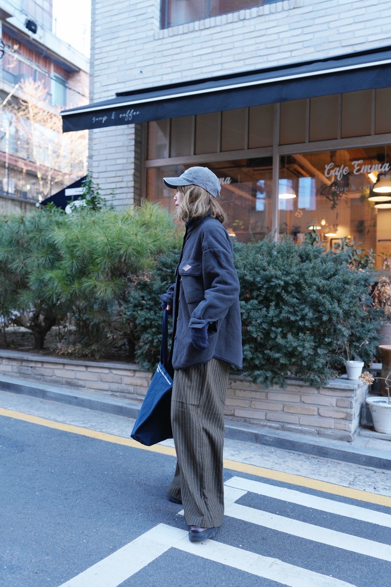 MZ936 HIGH-WAISTED SUEDE STRIPED PANTS