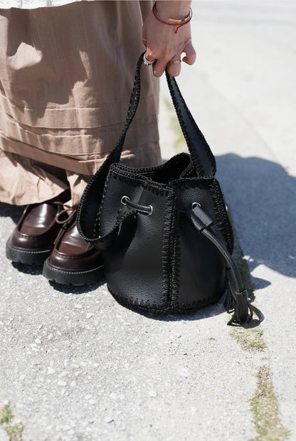 NA470 STITCHING FRINGED SHOULDER BAG