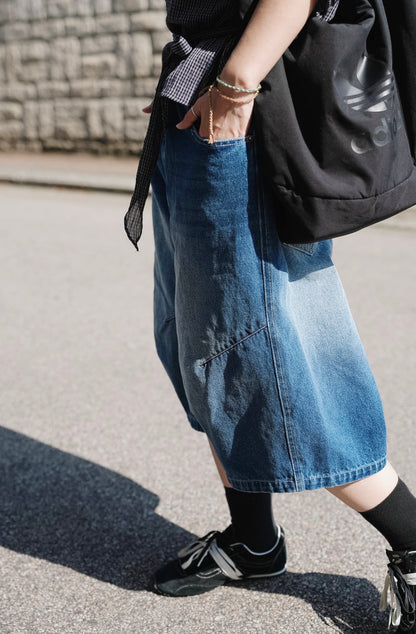 CB128 3D-CUT WASHED DENIM SHORTS