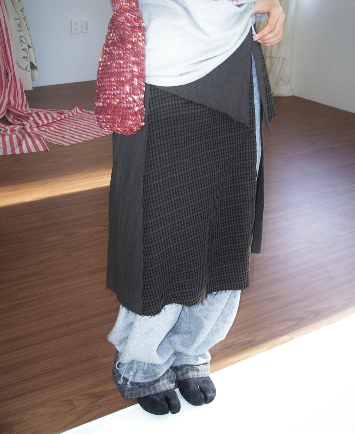 MZ935 LAYERING MINI PLAID SKIRT