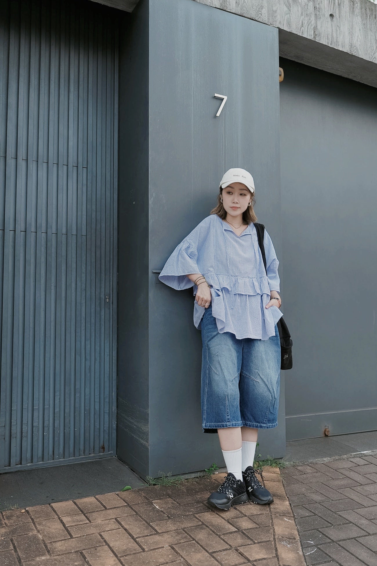 CB136 STRIPED RUFFLE BLOUSE