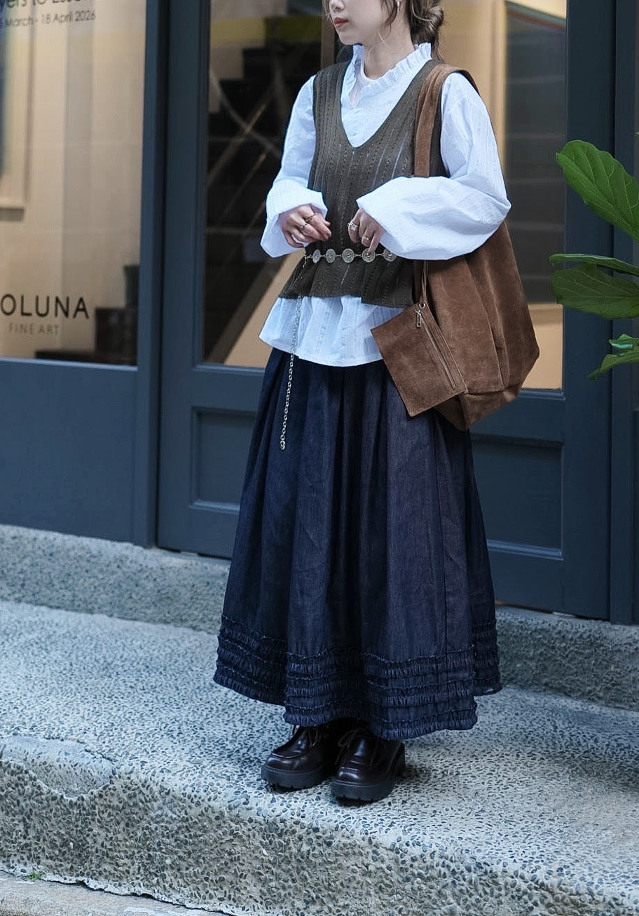 MZ968 V-NECK KNIT VEST WITH CONCHO BELT