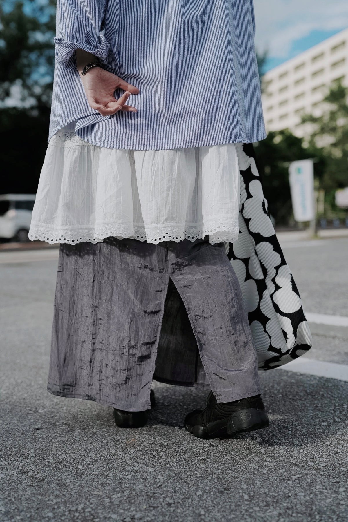 MB052 SILKY STRAIGHT SKIRT