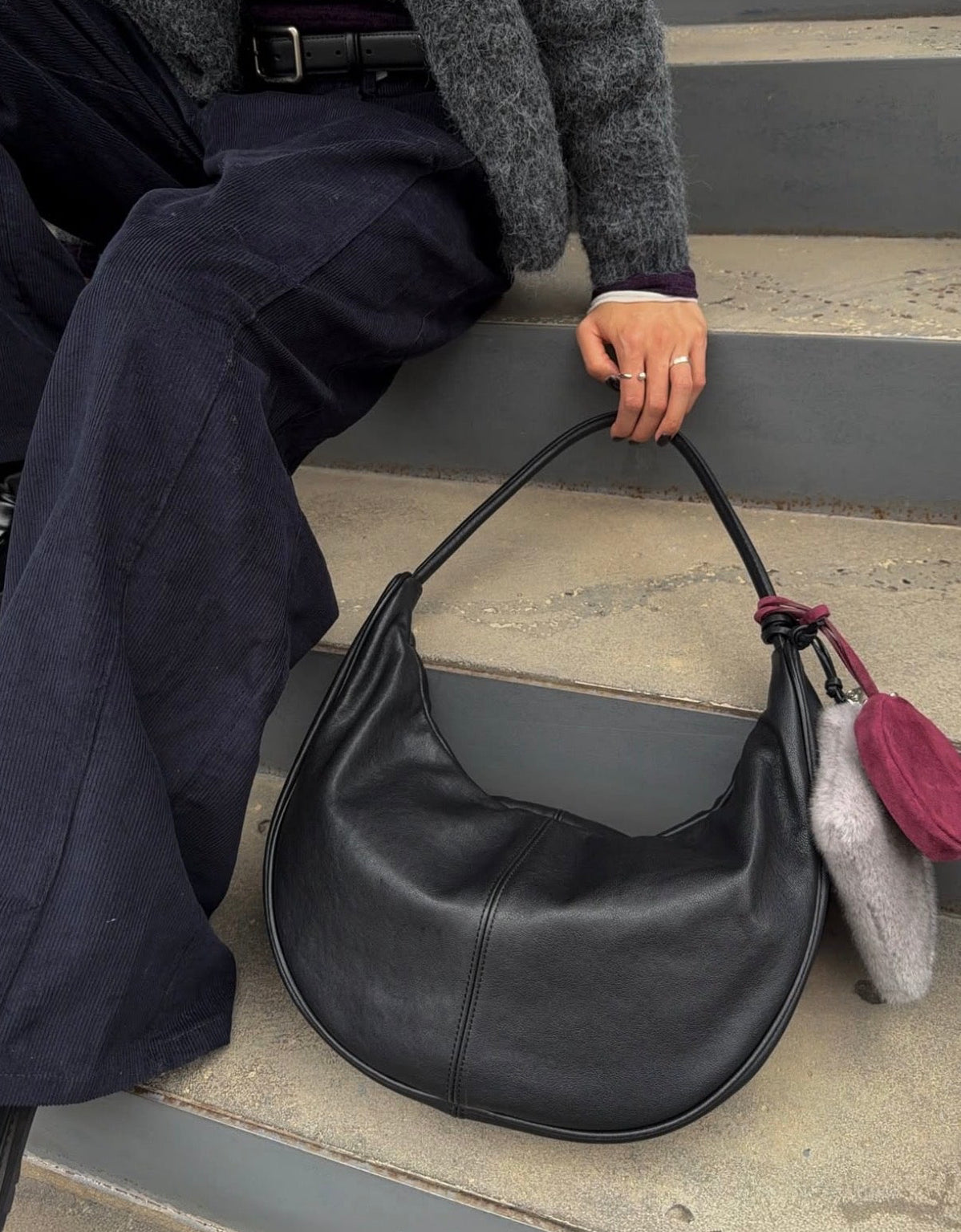 MZ943 ITALIAN LEATHER HANDMADE CURVE SHOULDER BAG