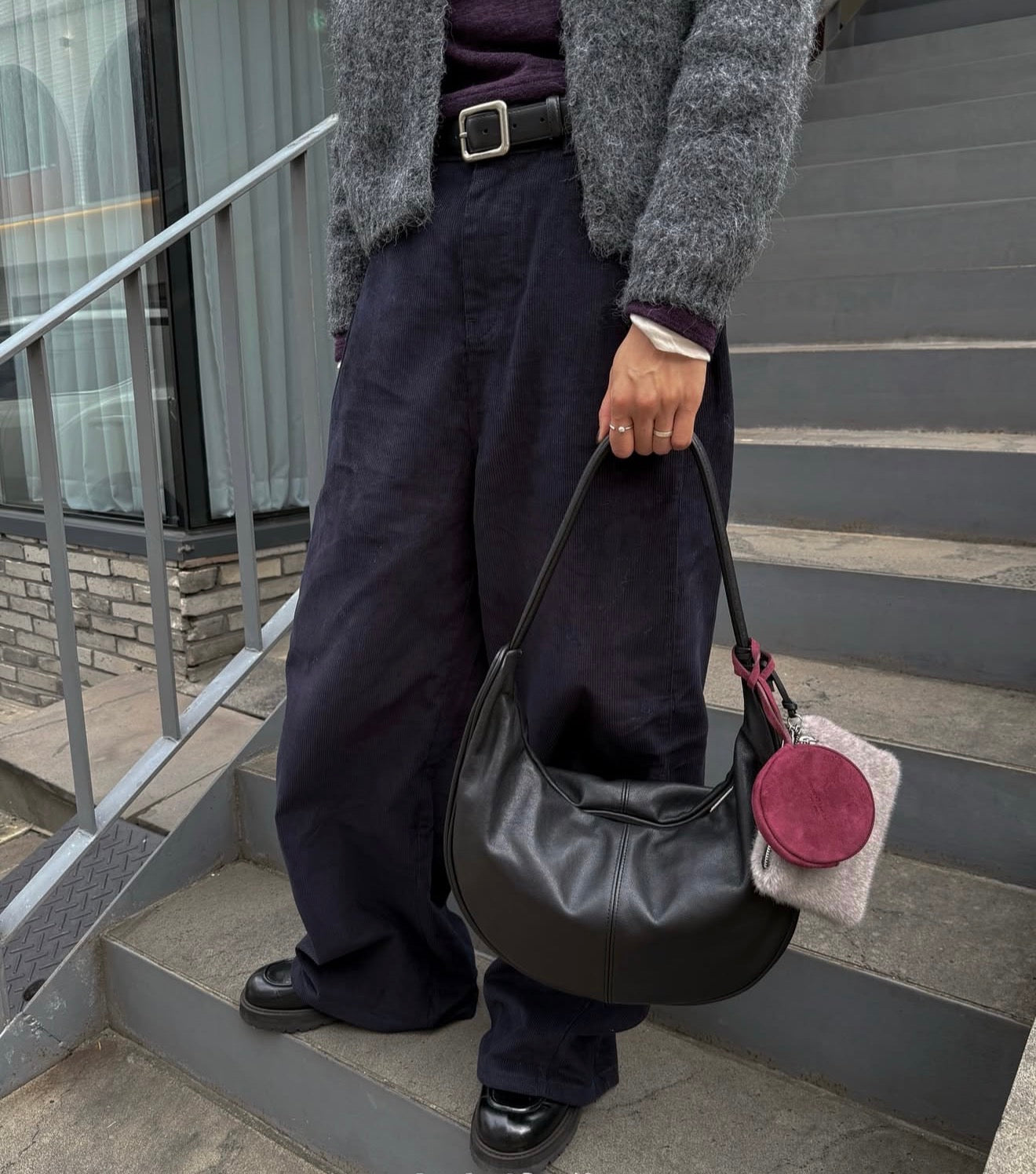 MZ943 ITALIAN LEATHER HANDMADE CURVE SHOULDER BAG