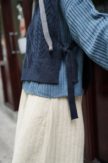 MZ593 CABLE-KNIT VEST TOP