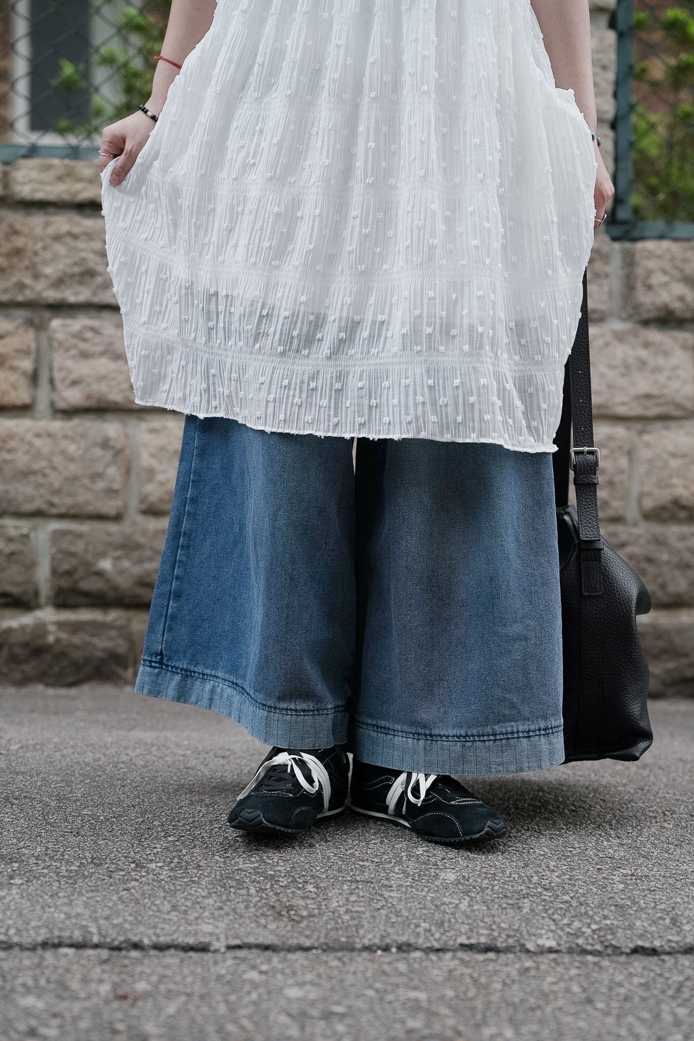 MZ981 VINTAGE WASH WIDE-LEG JEANS
