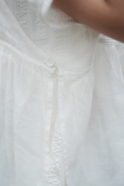 CB145 ROUND NECK SHEER TOP