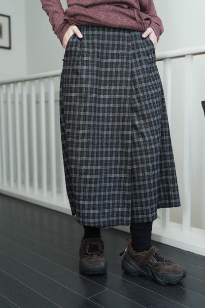 MZ937 SUEDE PLAID SKIRT PANTS