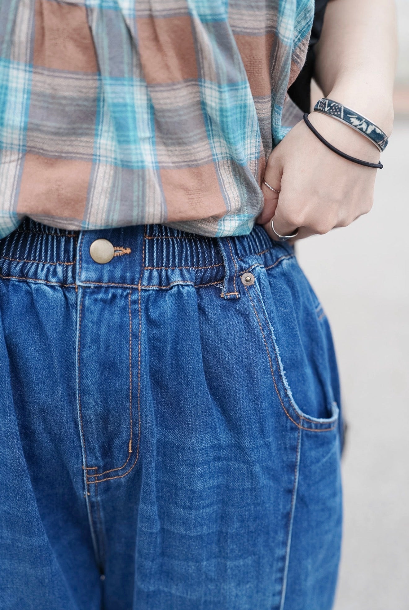 CB121 STRIPED DENIM JEANS