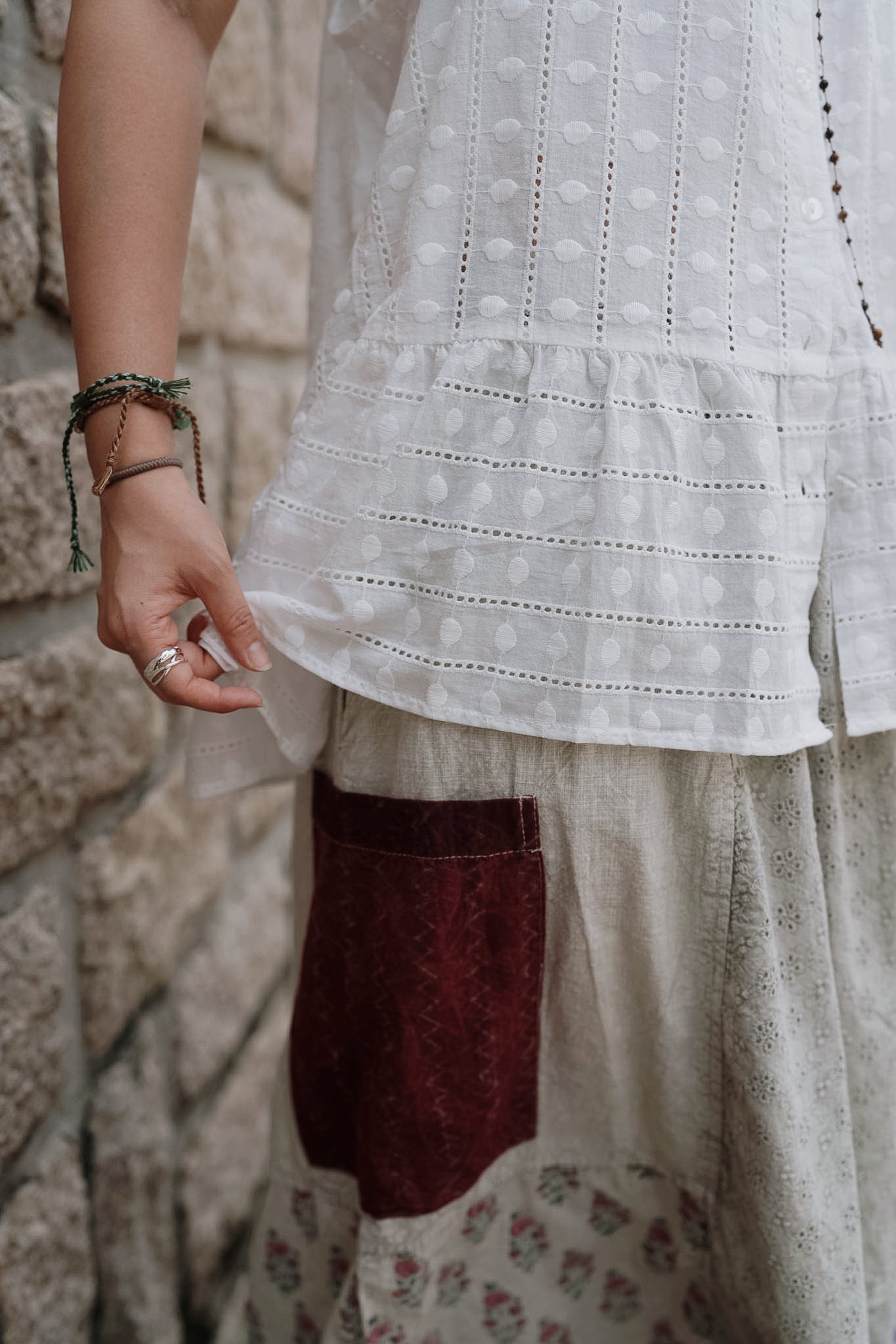 CB135 LADDER LACE TOP