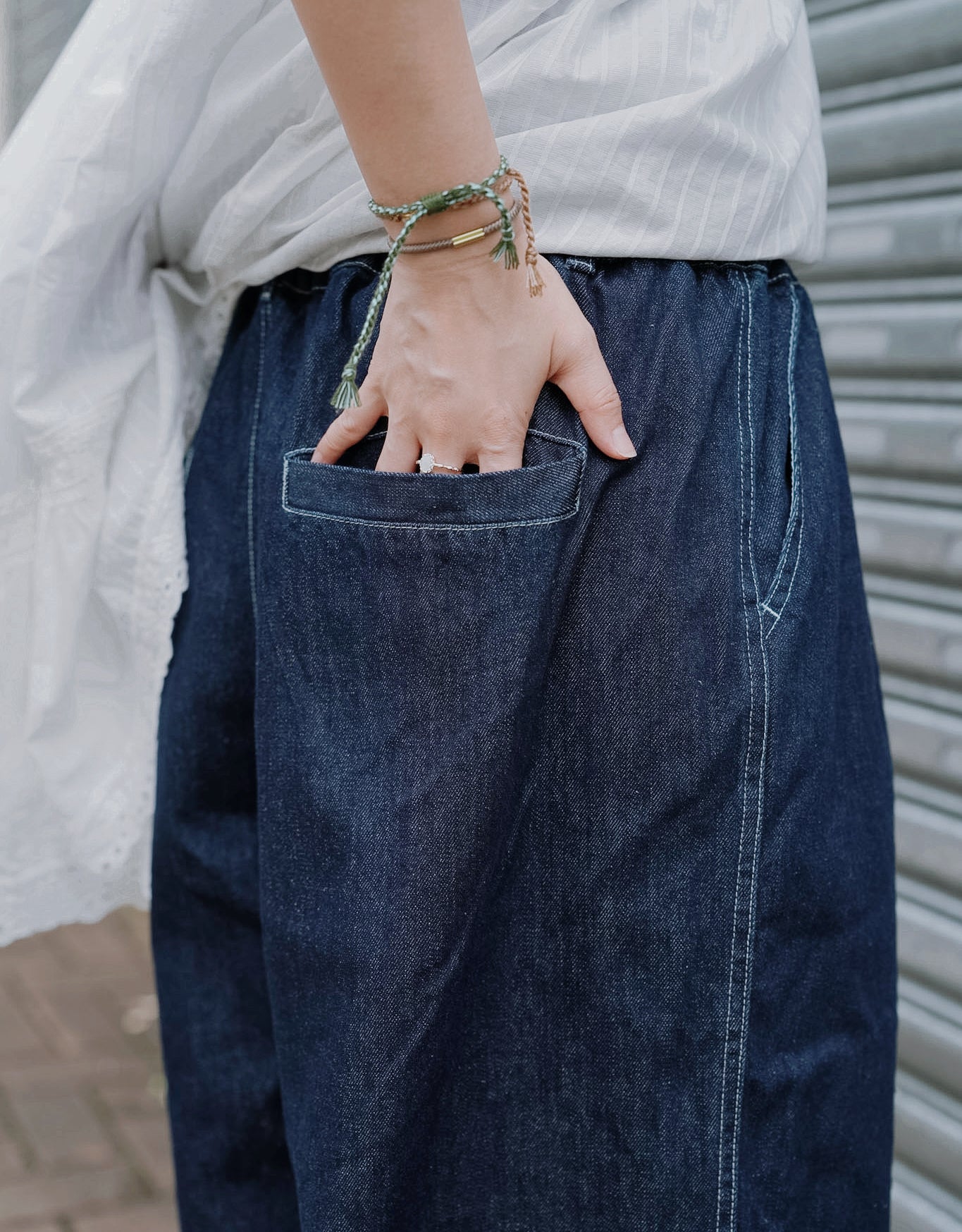 CB142 CLASSIC DENIM JEANS