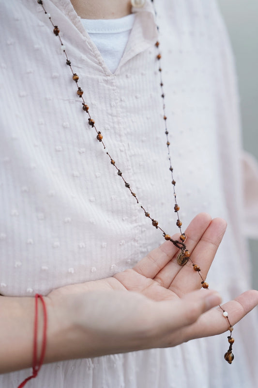 MB0010 HAND-KNOTTED BEADED NECKLACE