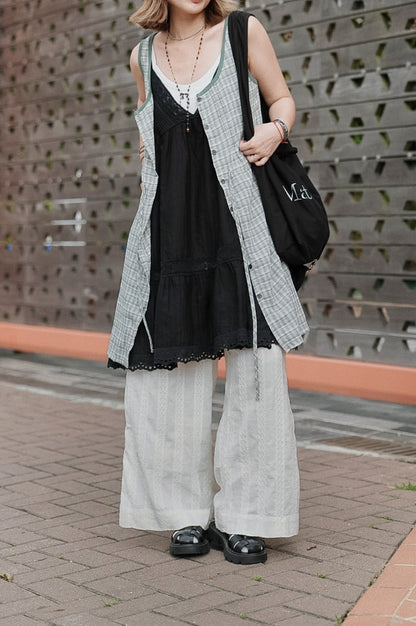 CB137 PLEATED LACE DEESS