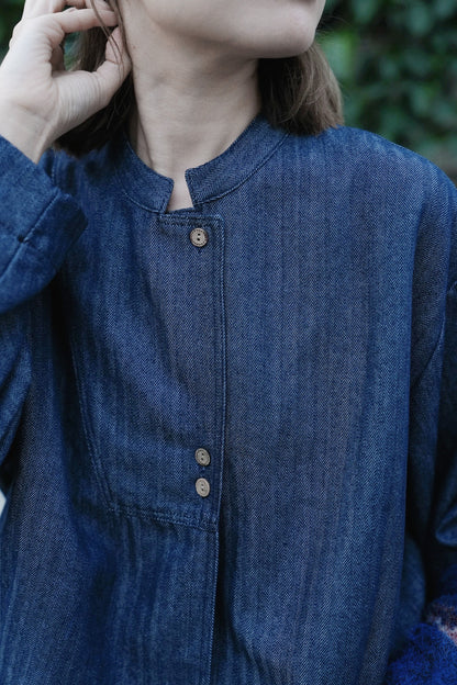 MZ932 HERRINGBONE CROPPED COLLARLESS SHIRT