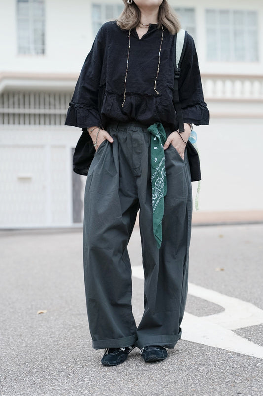 CB115 BUTTON-TABS VOLUME PANTS