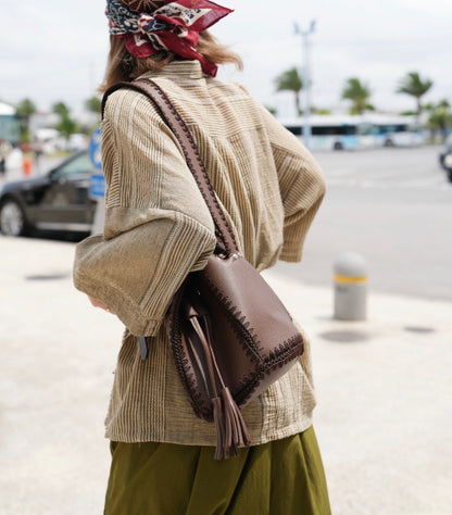 NA470 STITCHING FRINGED SHOULDER BAG