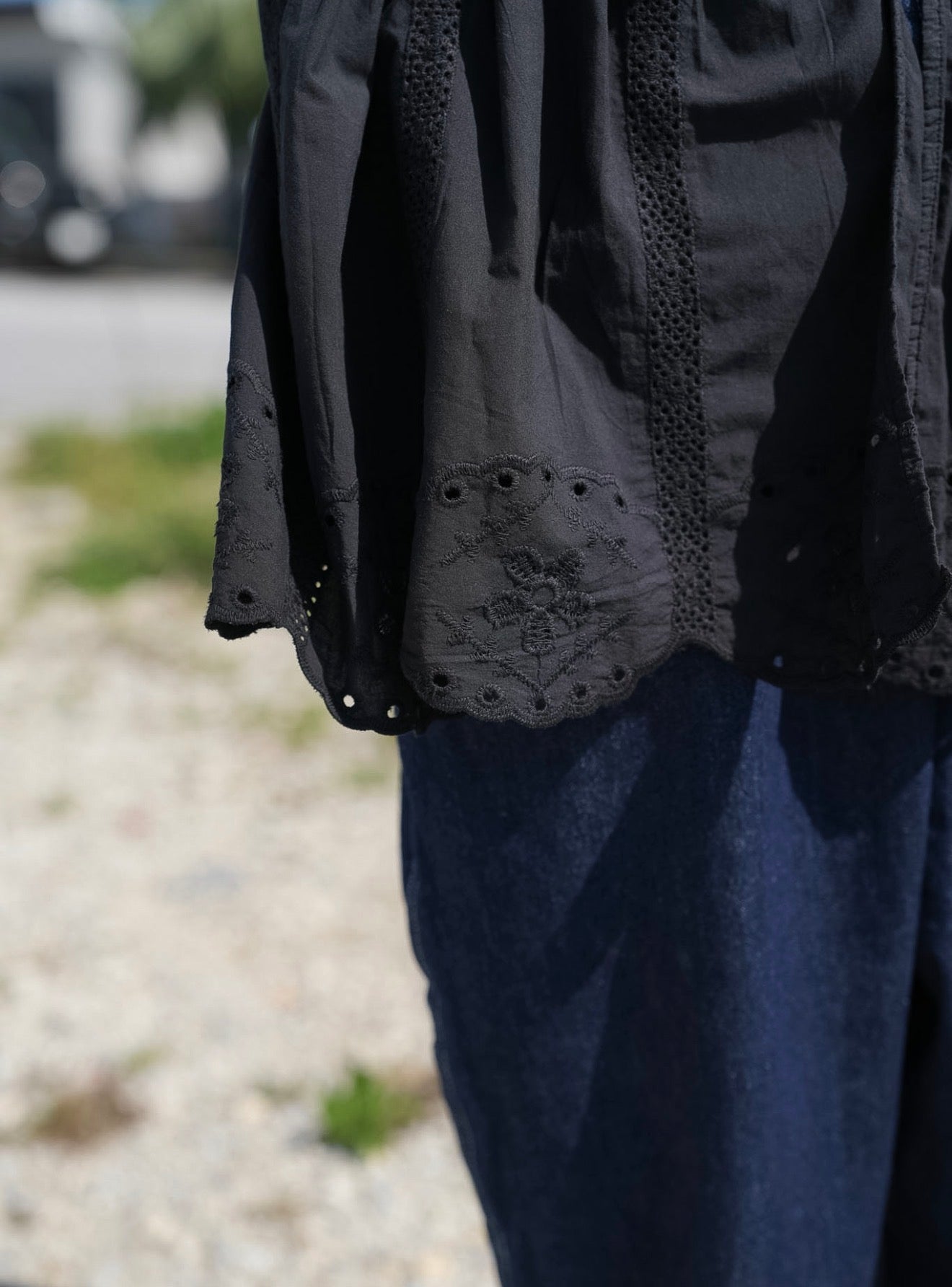 CA921 EMBROIDERED LACE VEST