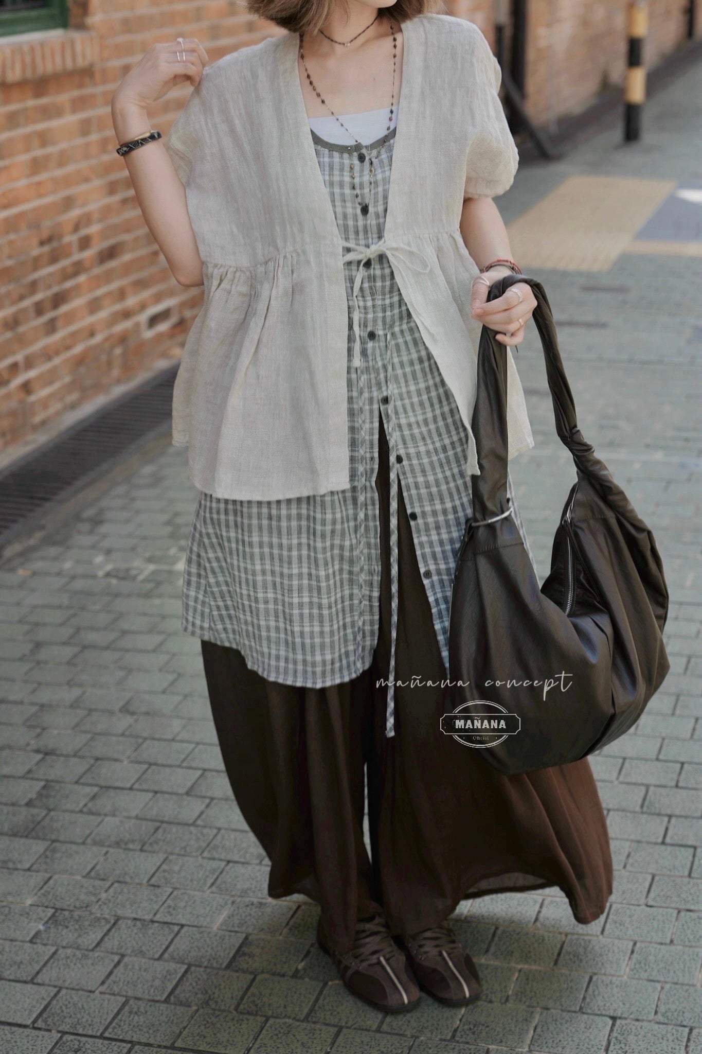 MB033 PINTRUCK PLAID DRESS