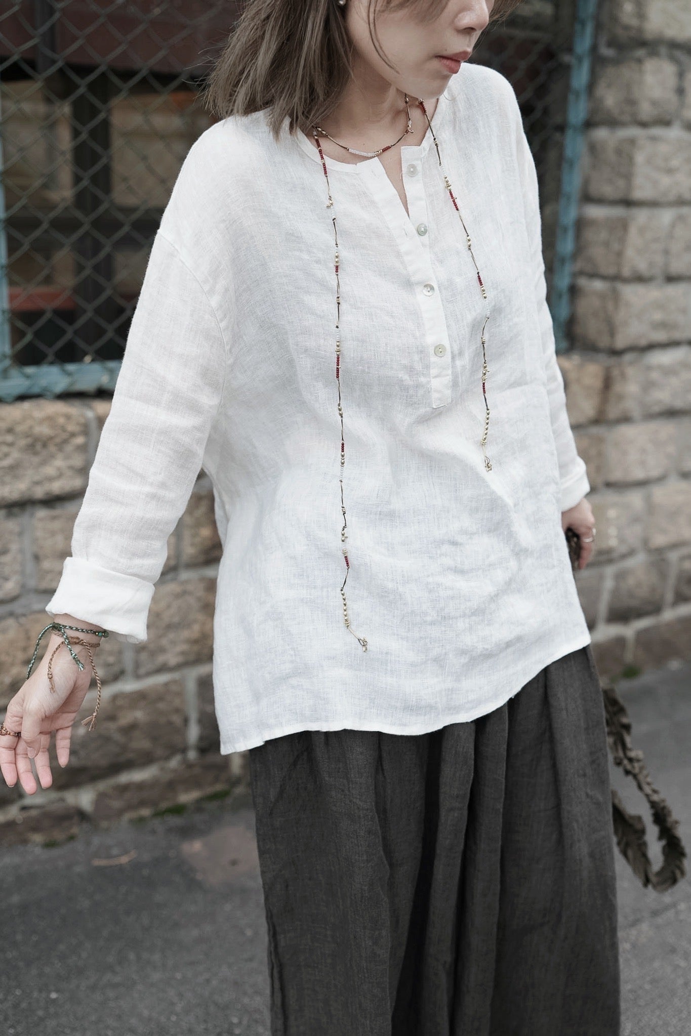 MZ998 LINEN HALF BUTTON TOP