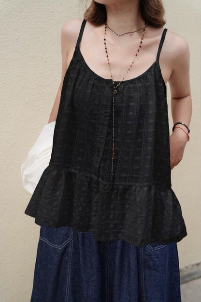 CB135 LADDER LACE TOP