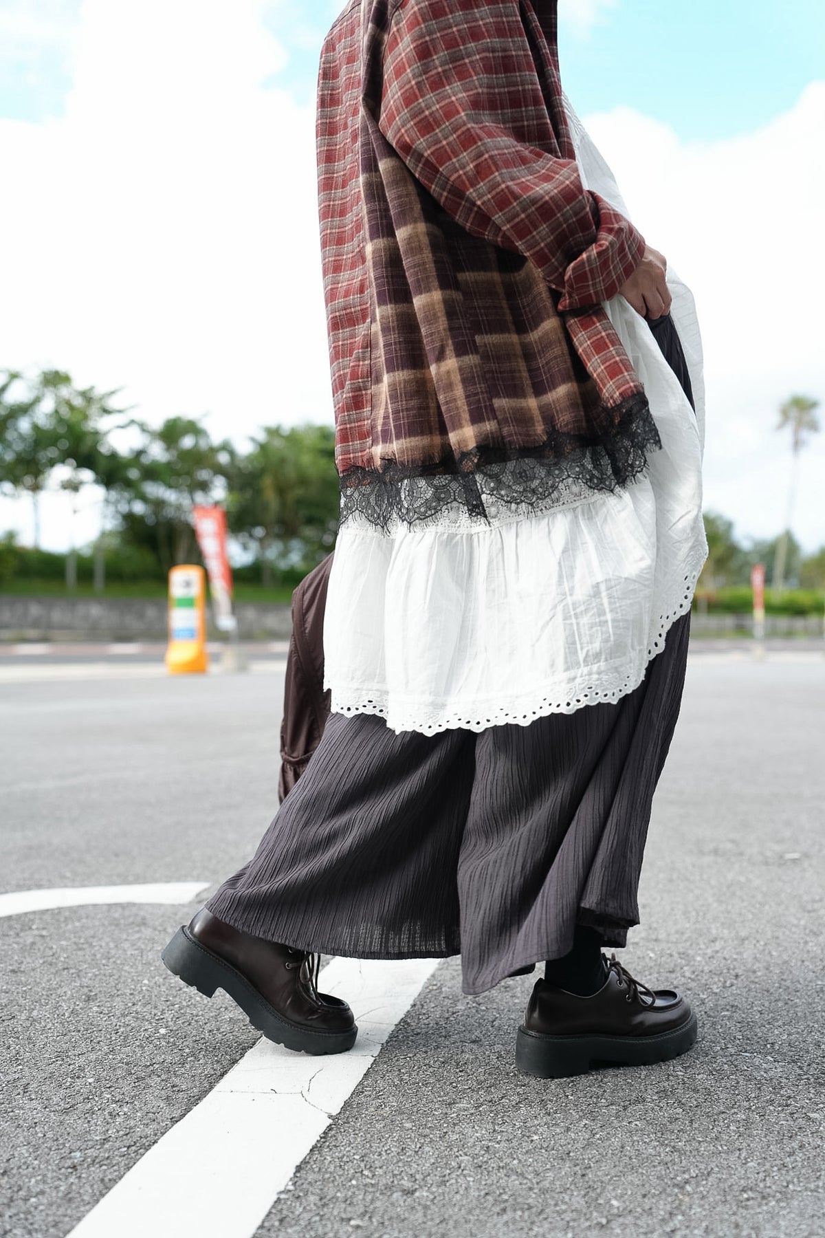 MB055 FLANNEL PATCHWORK LACE SHIRT