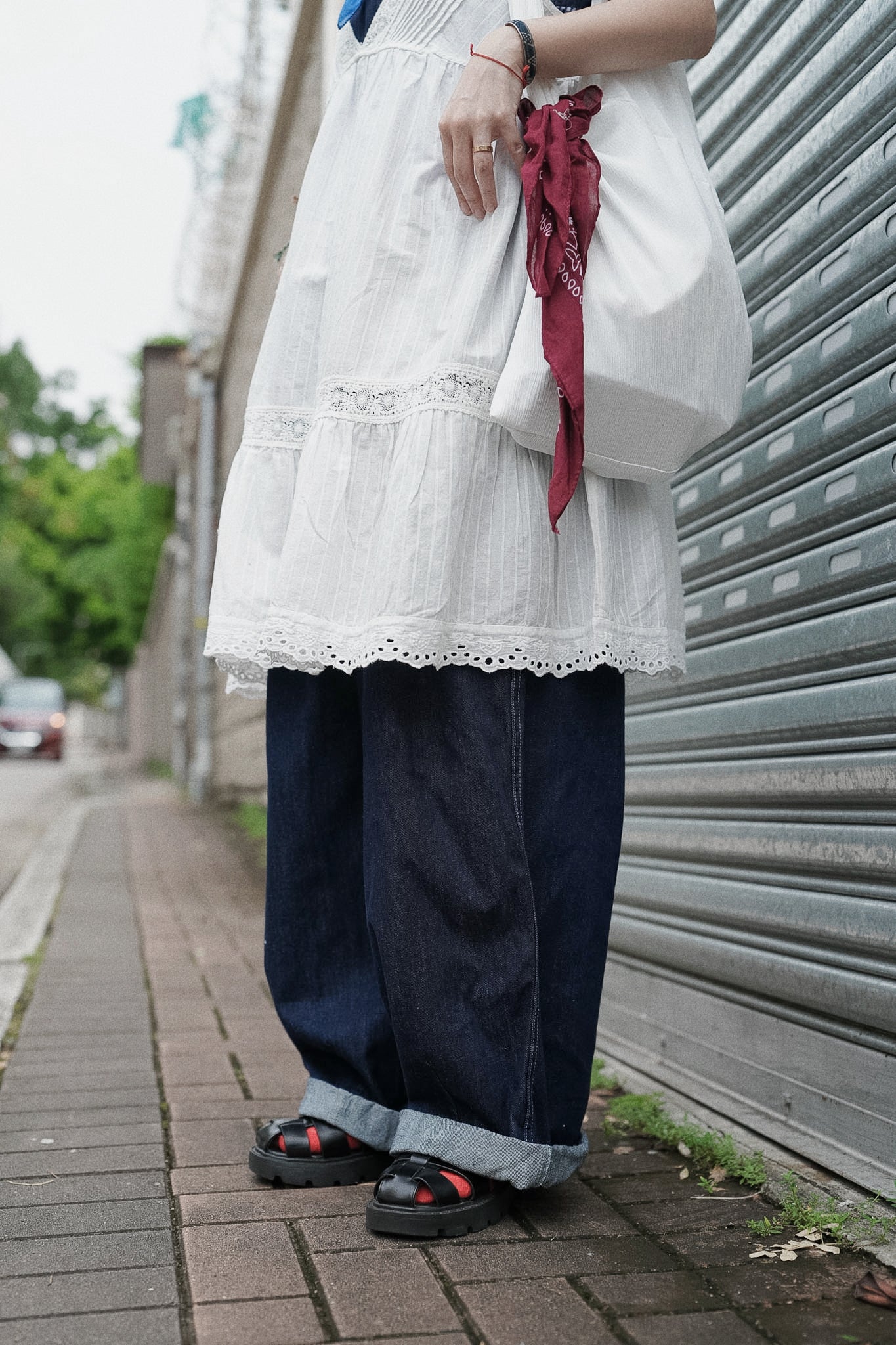 CB142 CLASSIC DENIM JEANS